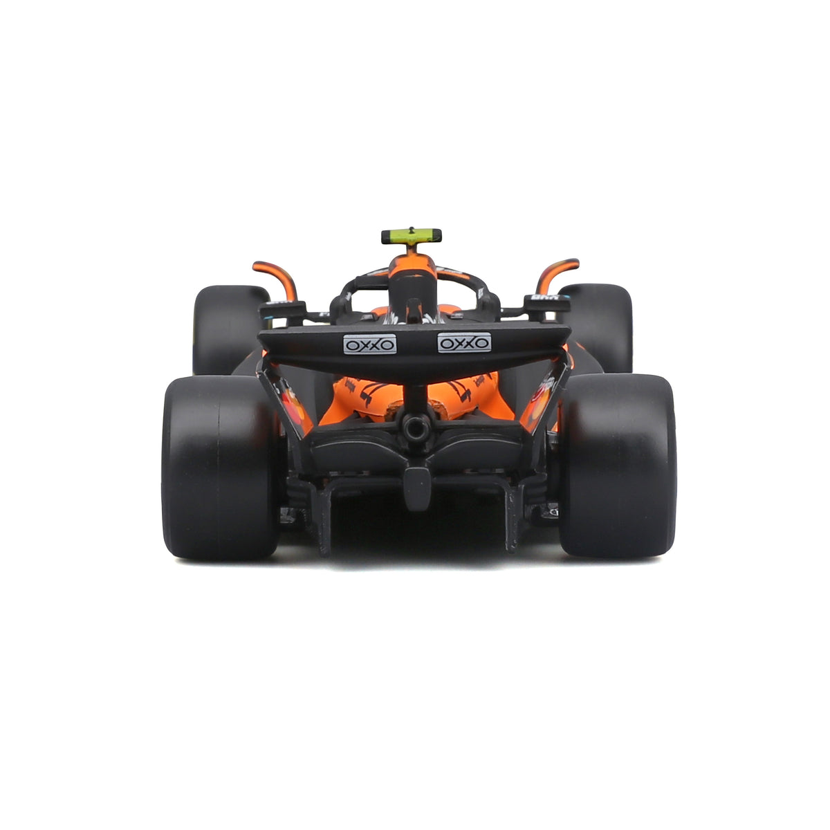 Bburago - McLaren F1 MCL39 2025#4 Norris, Voiture Miniature à l'échelle 1:43 avec vitrine d'exposition, réplique détaillée de la F1 McLaren, Socle Inclus, Licence Officielle, âge recommandé 14+ Ans Bburago - McLaren F1 MCL39 2025#4 Norris, Voiture Miniature à l'échelle 1:43 avec vitrine d'exposition, réplique détaillée de la F1 McLaren, Socle Inclus, Licence Officielle, âge recommandé 14+ Ans