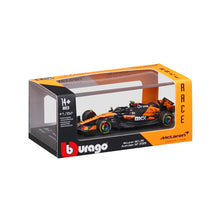 McLaren F1 MCL39 2025 #4 Norris 1:64 with display case