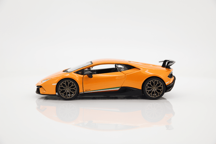 Lamborghini Huracan Performante 1:24 orange