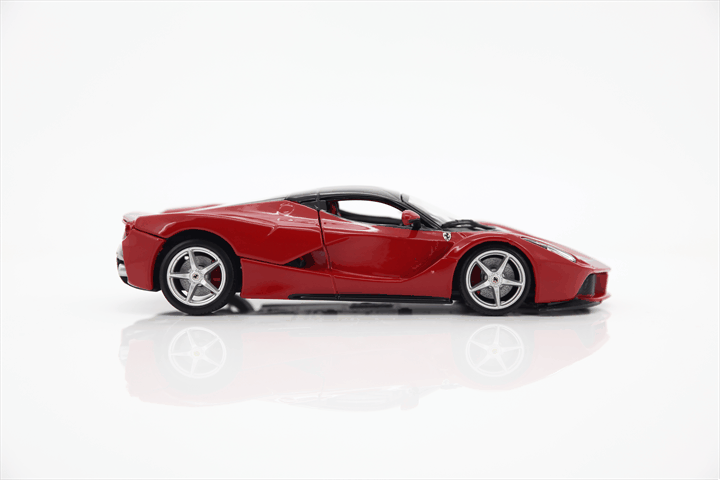 Ferrari LaFerrari 1:24 Red
